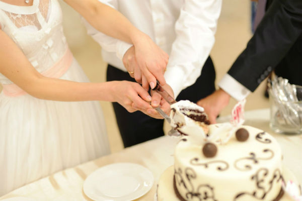 http://www.ocwedding.org Cutting The Wedding Cake Ideas Bakery Orange County Wedding Cakes