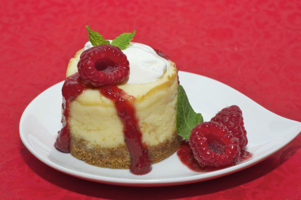 White Chocolate Cheesecake - This variation on the classic cheesecake is absolutely delicious. It has a thick creamy texture and the tastes of white chocolate and heaven! A wickedly rich classy end to a meal. Once you’ve tried this cake you’ll use any excuse to have another.