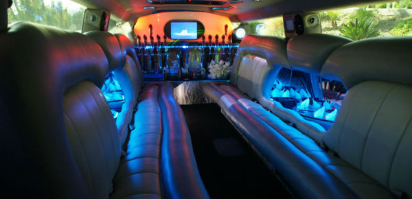 Robles Limo Service In Anaheim Ca