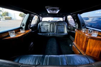 Want Limousine Service In Santa Ana