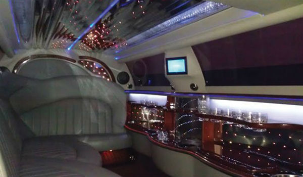 Red Hat Limousine In Santa Ana Ca