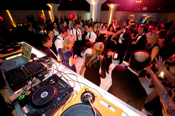 California DJs Orange County Wedding DJ In Costa Mesa