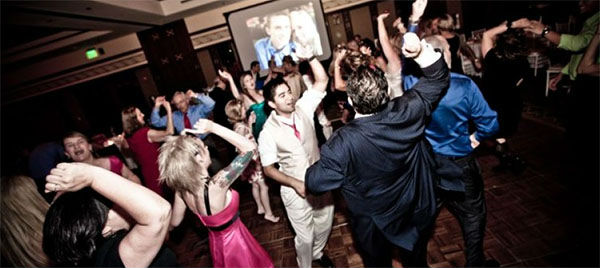 Epic Mobile Music Orange County Wedding DJ In Laguna Niguel Ca